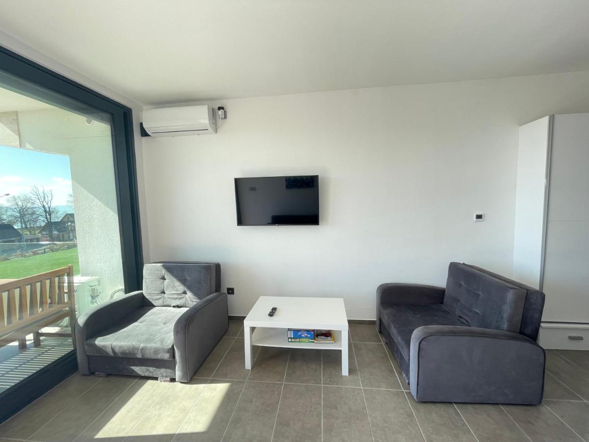 Club Panorama Studio - Pool, Garden Apartment Alsoors Ngoại thất bức ảnh